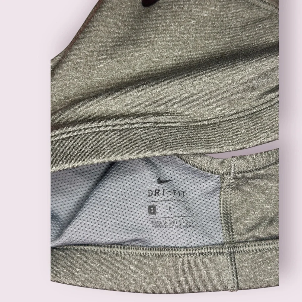 Nike Women's Gray Sports Bra